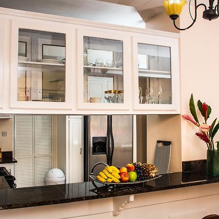 Heavenly Suites La Feuillet Εξωτερικό φωτογραφία