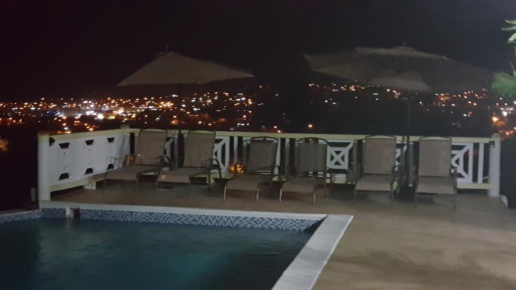 Heavenly Suites La Feuillet Εξωτερικό φωτογραφία