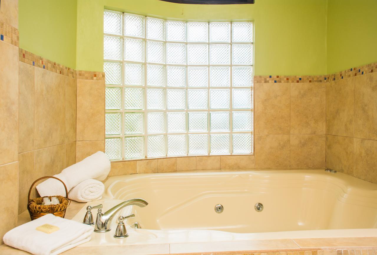 Heavenly Suites La Feuillet Εξωτερικό φωτογραφία