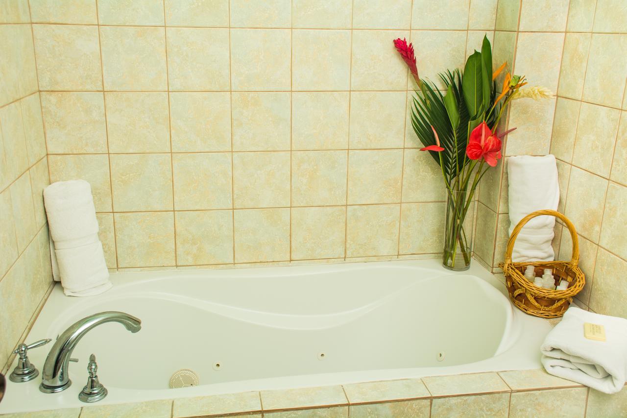 Heavenly Suites La Feuillet Εξωτερικό φωτογραφία