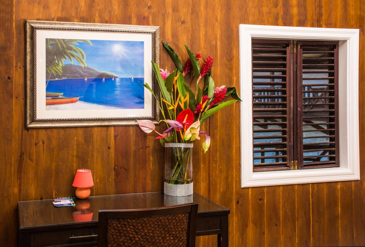 Heavenly Suites La Feuillet Εξωτερικό φωτογραφία