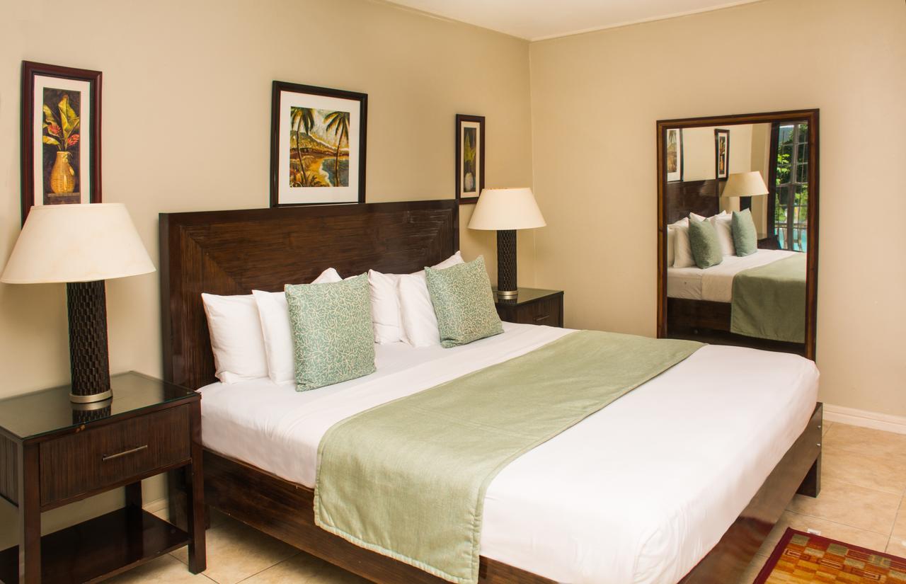 Heavenly Suites La Feuillet Εξωτερικό φωτογραφία